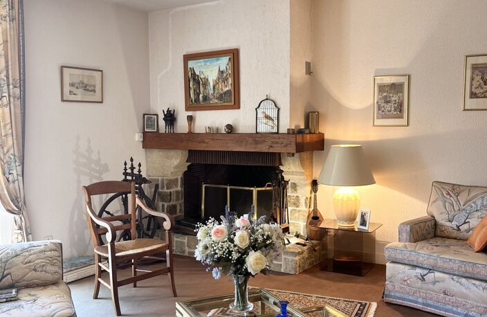 Vente Maison/villa 9 pièces — photo 3