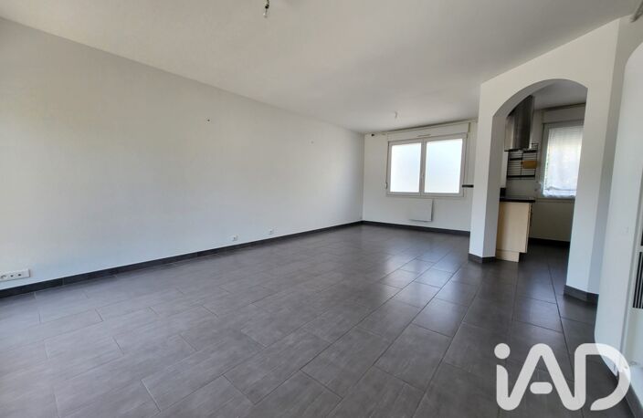 Location Appartement 4 pièces — photo 2