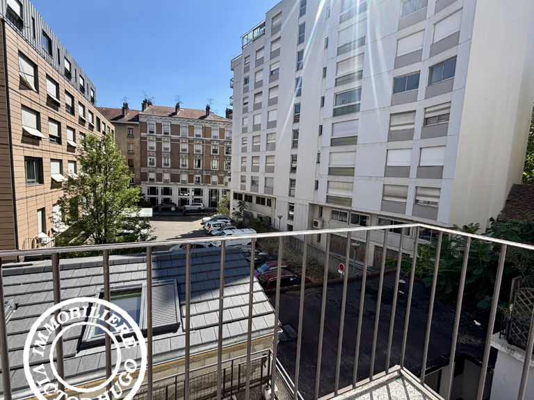 T2 de 63 m2 avec fort potentiel d'évolution en T3 / Rue des Bergers — photo 1