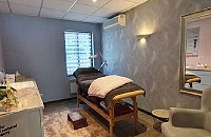 Vente Esthétique, Coiffure 130 m&sup2; — photo 5
