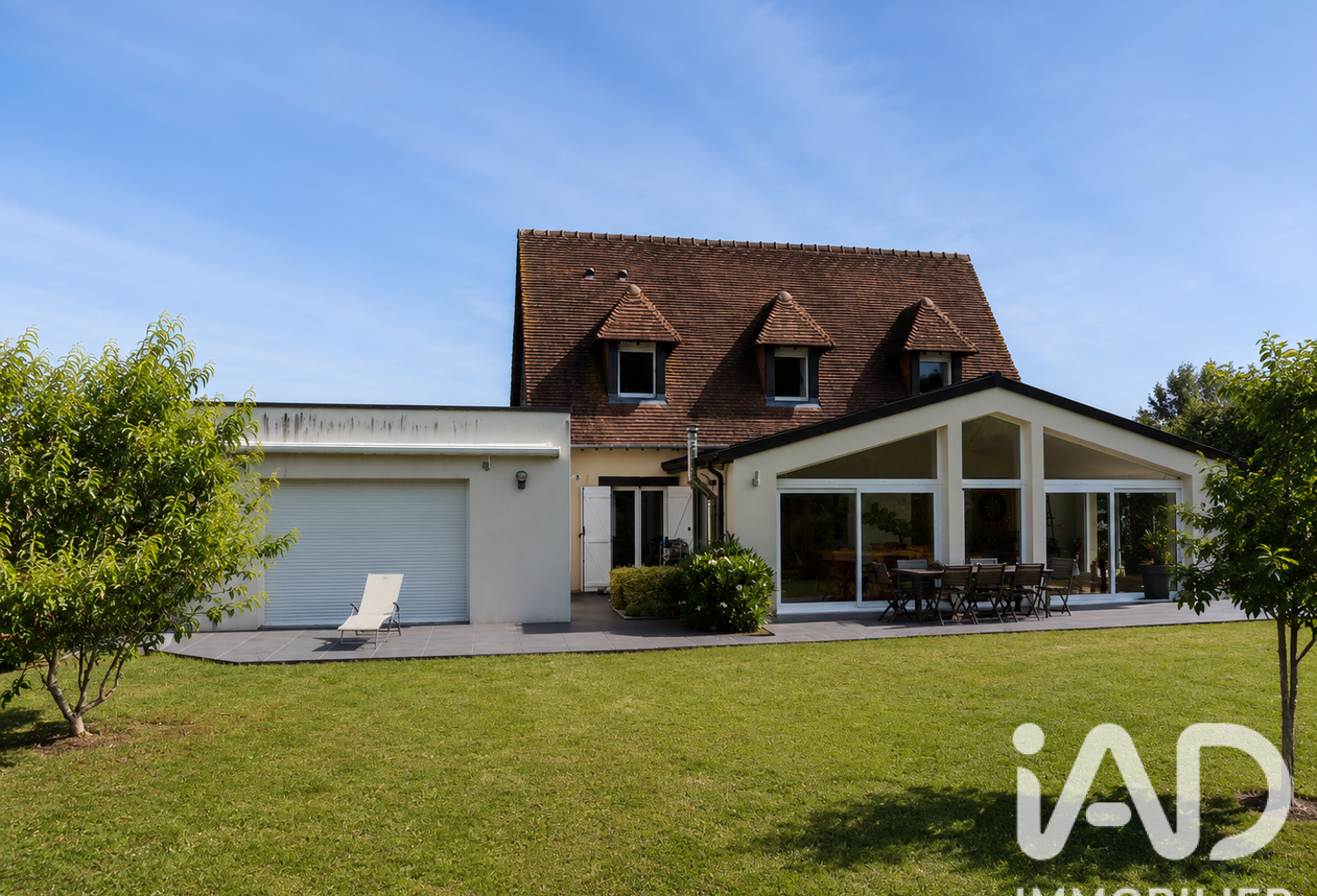 Vente Maison/villa 8 pièces — photo 1