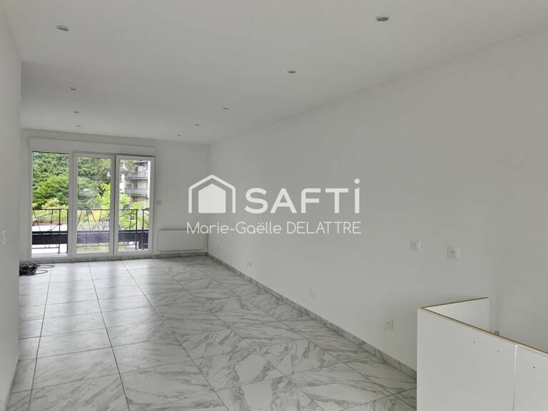 Immeuble Mixte comprenant duplex de 82 m2 et local commercial indépendant de 50 M2 avec cour privative. — photo 1