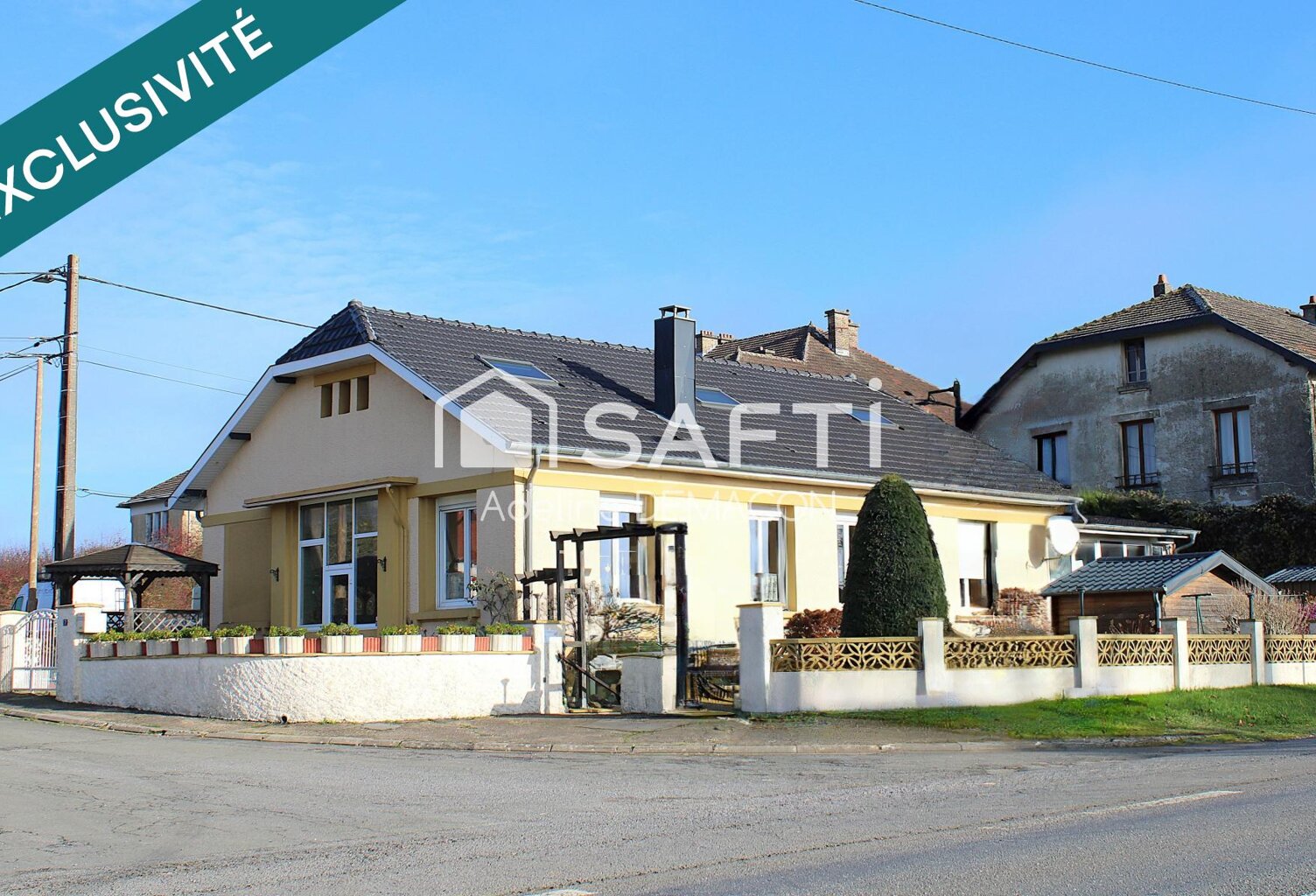 Maison 5 chambres avec garage, local commercial ancien restaurant — photo 1