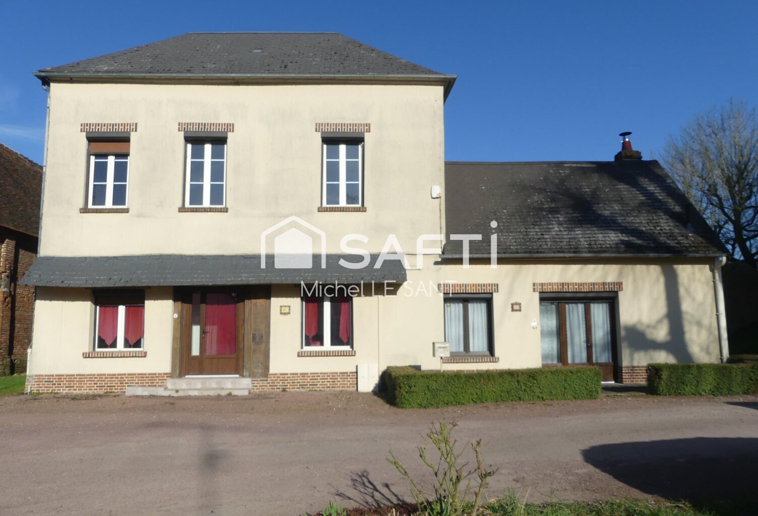 Ensemble immobilier composé d'un logement de 6 pièces et d'un logement de 3 pièces — photo 1