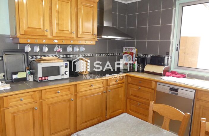 Ensemble immobilier composé d'un logement de 6 pièces et d'un logement de 3 pièces — photo 3