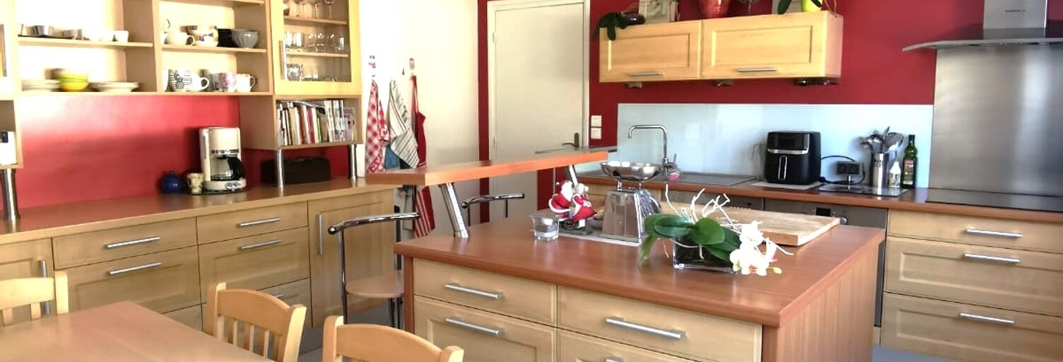 Maison 9 Pièces 209 m² à vendre à Ledeuix (64400)
