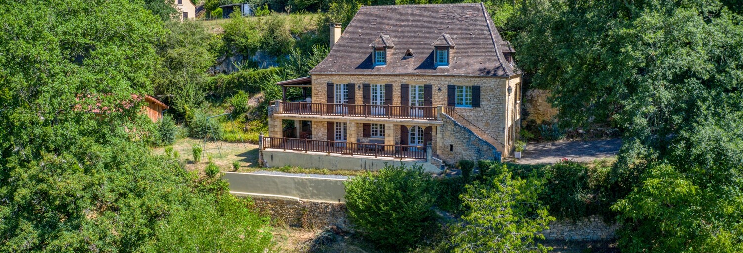 Maison 8 Pièces 186 m² à vendre à Beynac-et-Cazenac (24220)