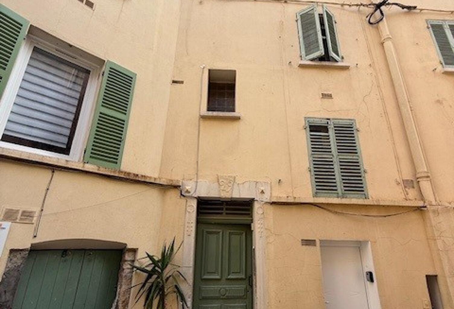 HYERES CENTRE HISTORIQUE - Studio de 20.93 m2 — photo 1