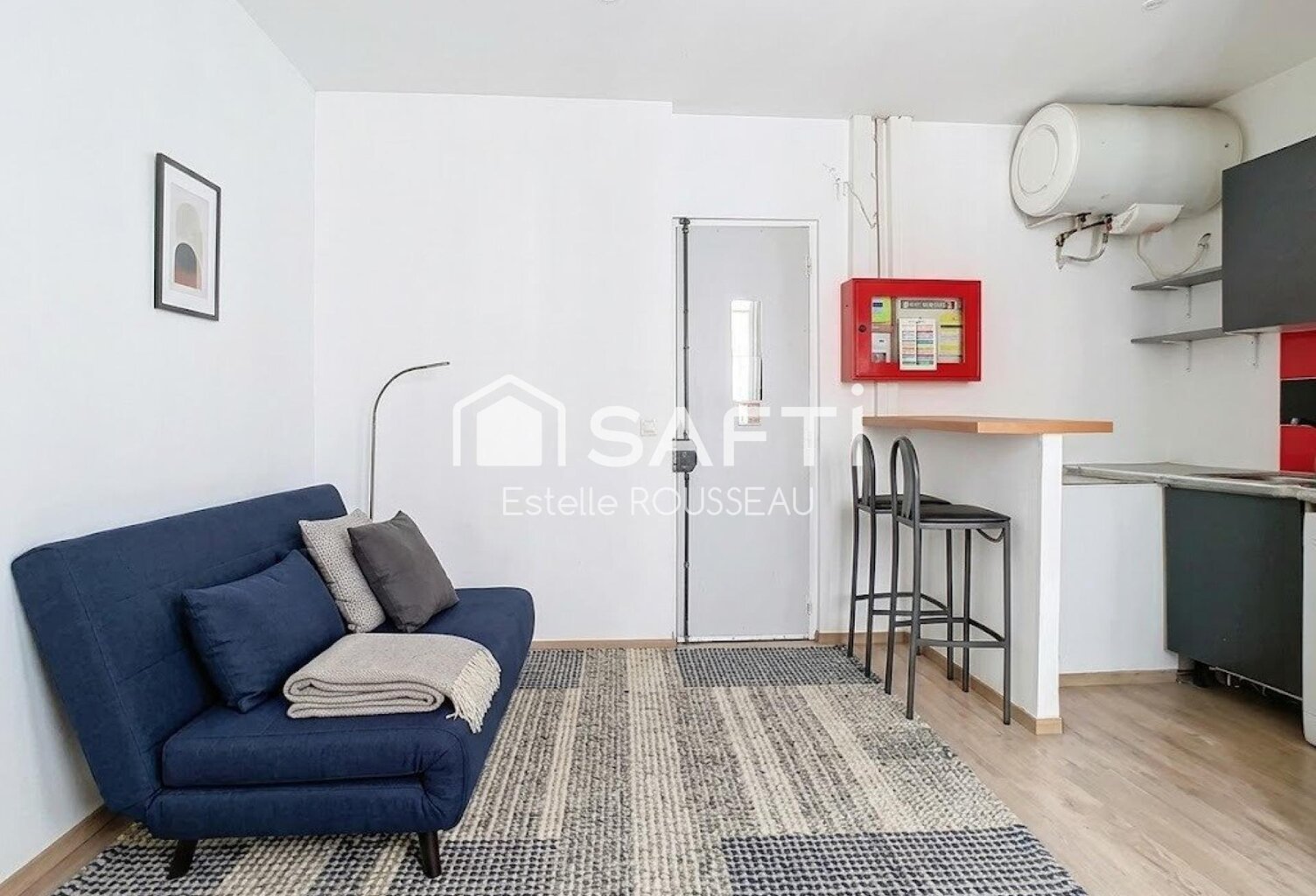 Studio vendu loué meublé, 5 mn à pied du métro — photo 1