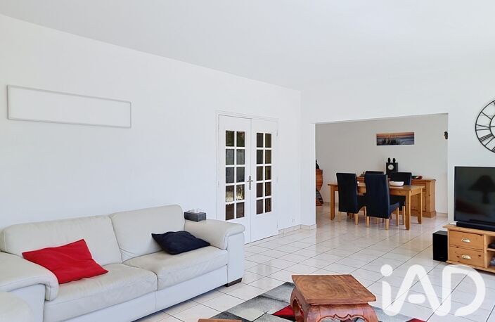 Vente Maison/villa 9 pièces — photo 3