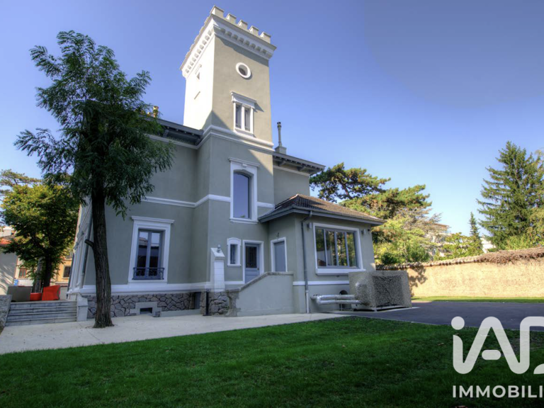 Vente Boutique/Local commercial 615 m&sup2; — photo 1