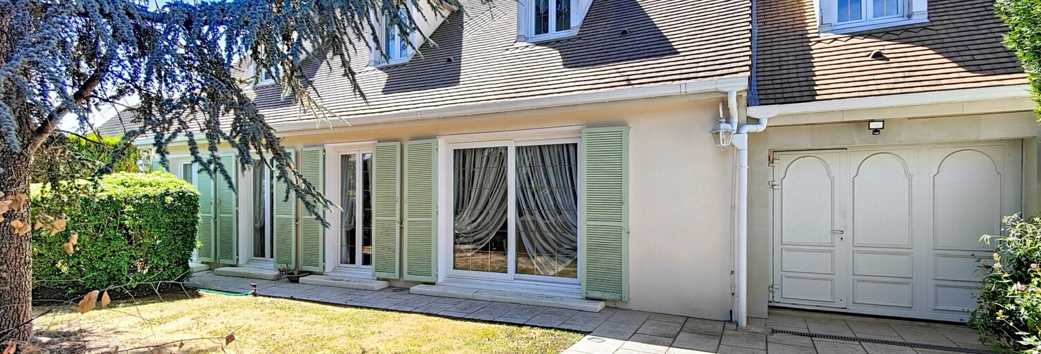 Maison 8 Pièces 141 m² à vendre à Longnes (78980)