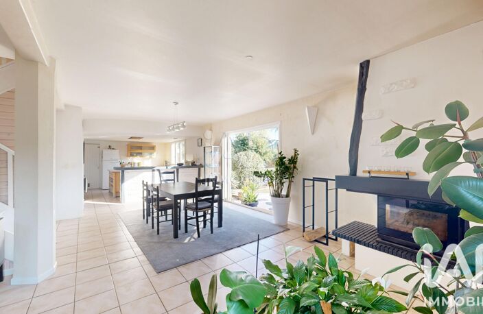 Vente Maison/villa 6 pièces — photo 2