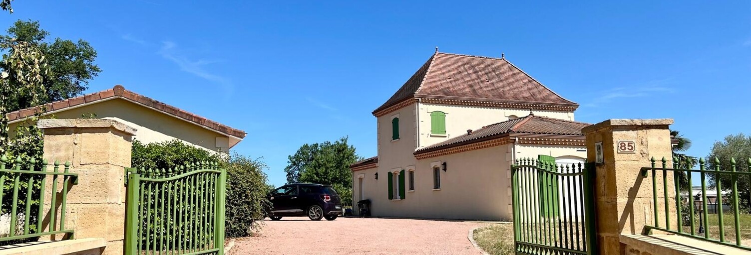 Maison 8 Pièces 227 m² à vendre à Nantheuil (24800)