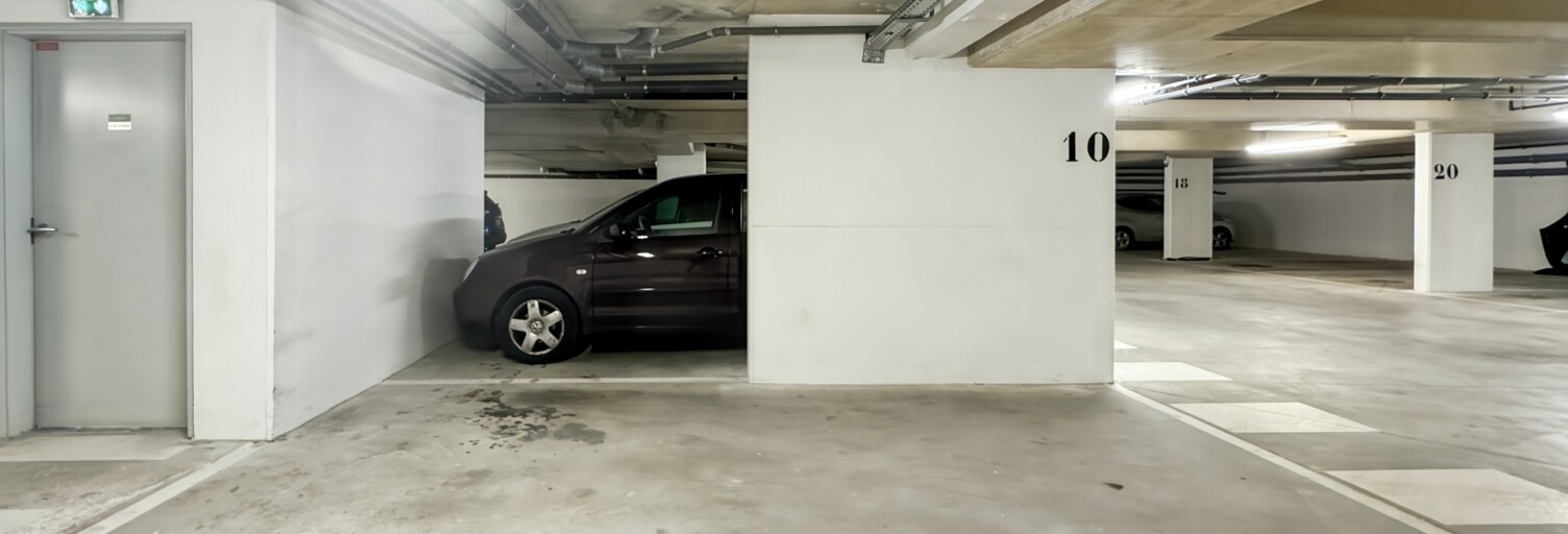Garage  12 m² à vendre à Noisy-le-Grand (93160)