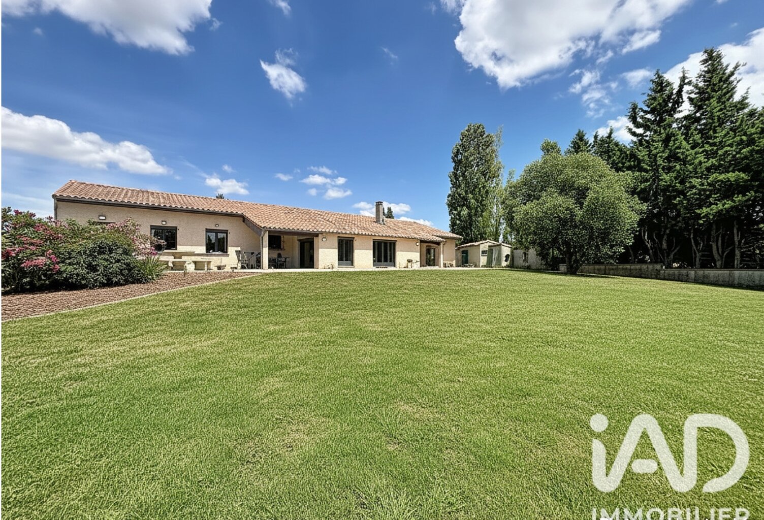 Vente Maison/villa 8 pièces — photo 1
