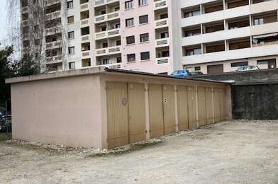 Garage  100 €