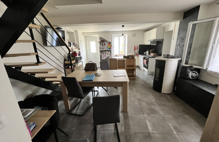MAISON T4, GARAGE ET JARDIN — photo 3
