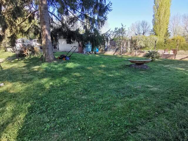 Vente Terrain 697 m&sup2; — photo du bien