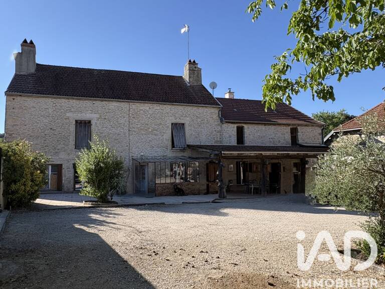 Vente Maison/villa 8 pièces — photo 1