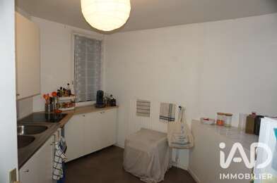 Appartement 3 pièces 1060 €