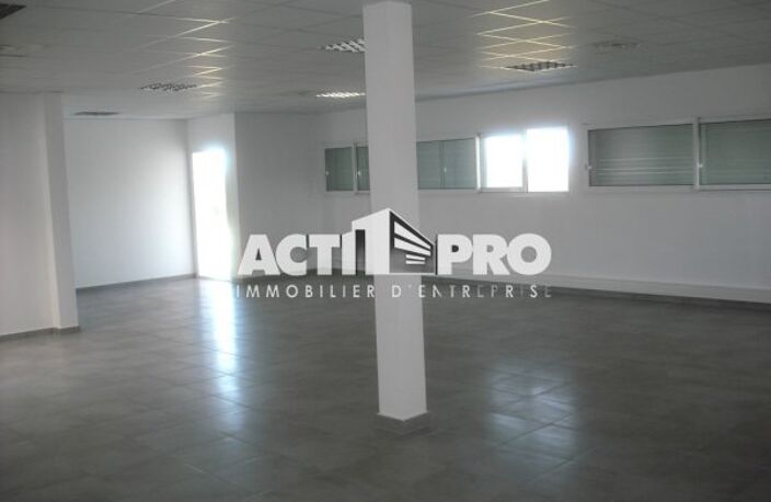 Bureaux à louer — photo 4