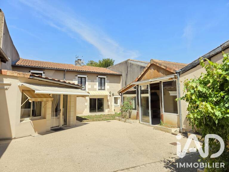 Vente Maison/villa 8 pièces — photo 1