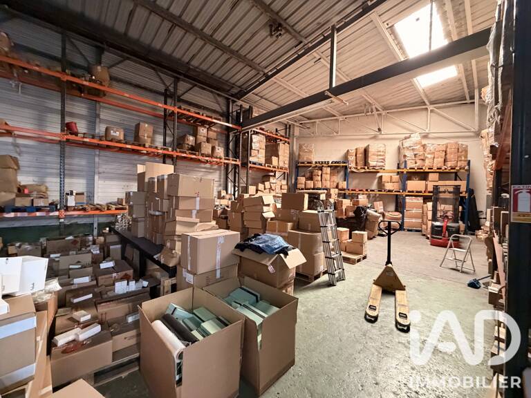 Vente Boutique/Local commercial 600 m&sup2; — photo 1