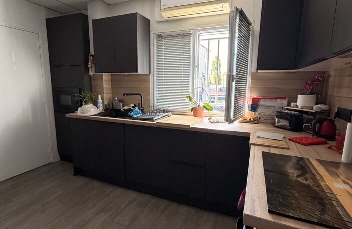 Vente Boutique/Local commercial 600 m&sup2; — photo 4