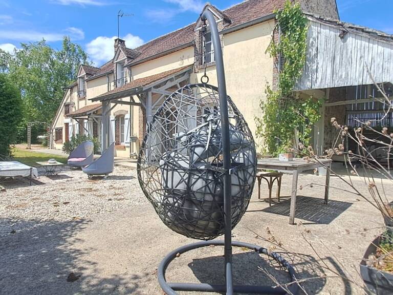 Vente Maison/villa 8 pièces — photo 1