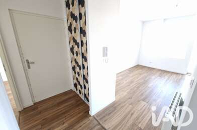 Appartement 4 pièces 210000 €
