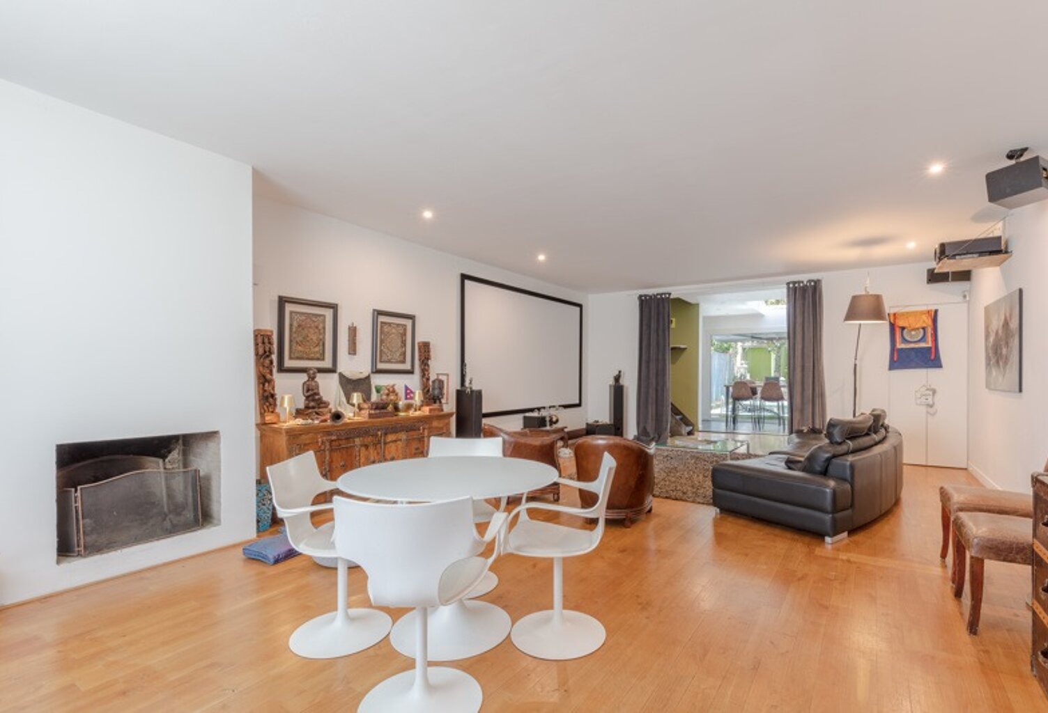 Maison en pierre de 4 pièces principales — photo 1