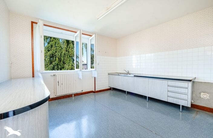 Maison de ville de 10 pièces principales — photo 2