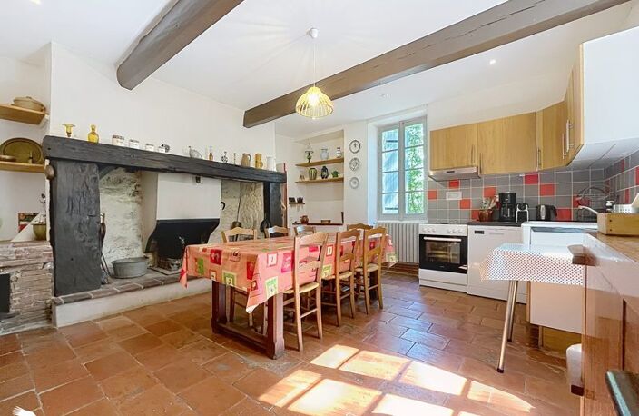 Maison en pierre de 6 pièces principales — photo 3