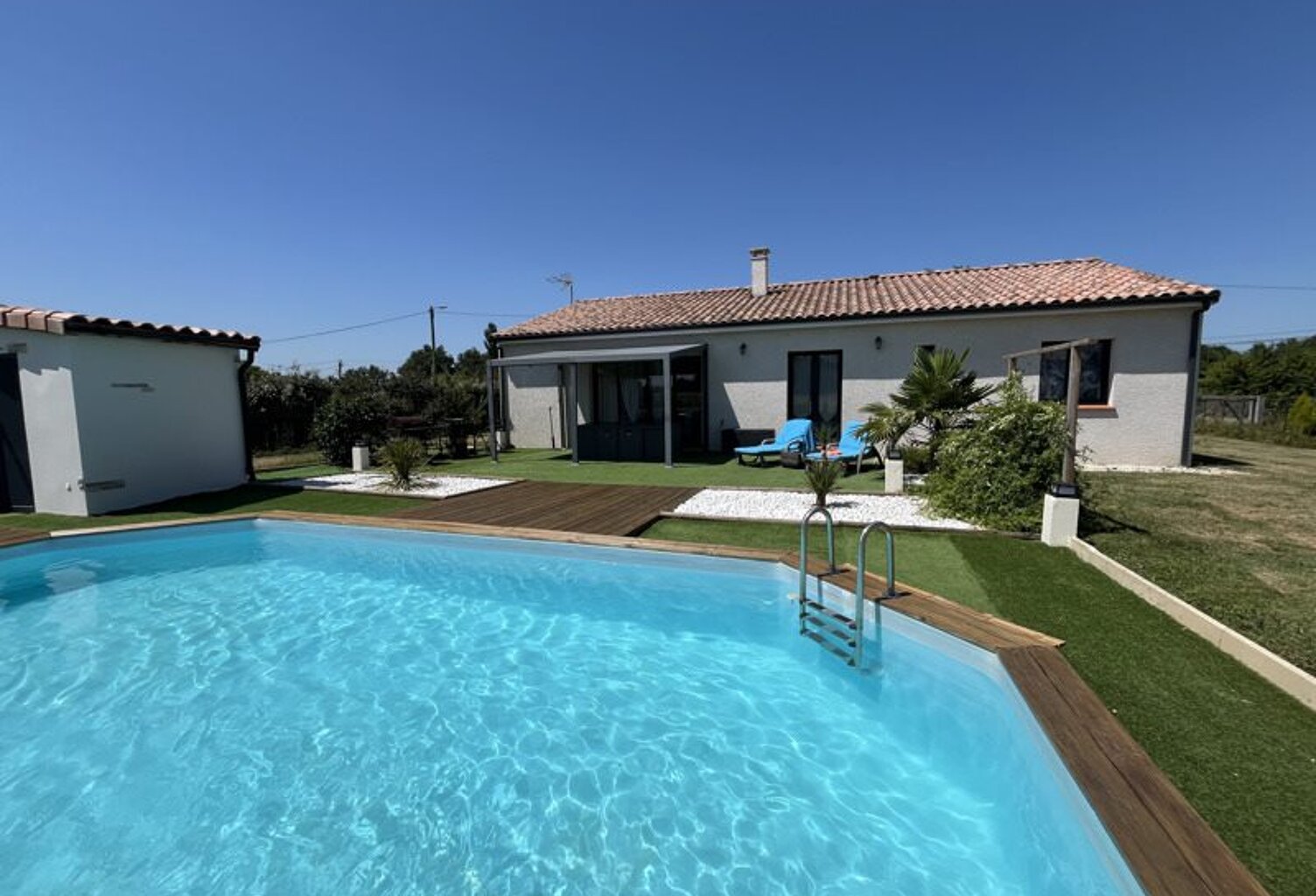 Villa de 5 pièces principales — photo 1