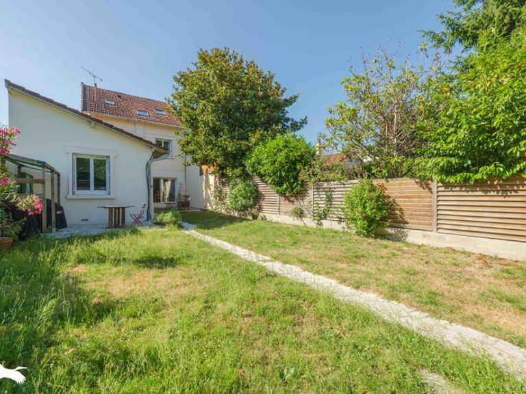 Maison en pierre de 6 pièces principales — photo 1