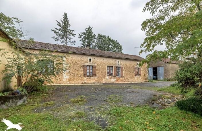 Maison en pierre de 5 pièces principales — photo 2