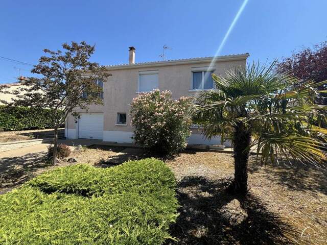 Maison 5 pièces 110 m² à Aiffres — photo du bien