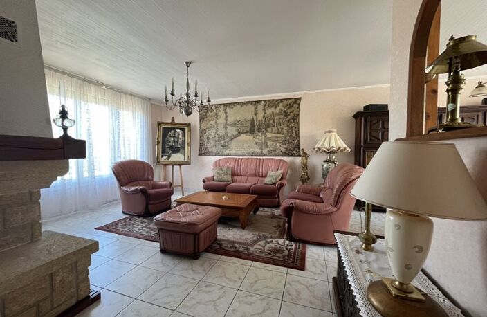 Vente maison 5 pièces 110 m² Aiffres (79230) — photo 2