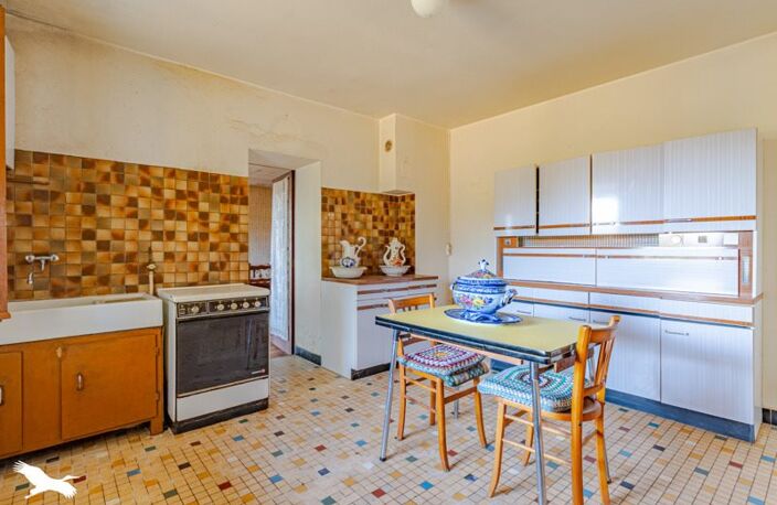 Maison en pierre de 5 pièces principales — photo 3