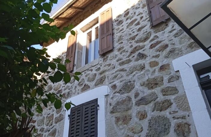 Maison en pierre de 7 pièces principales — photo 4