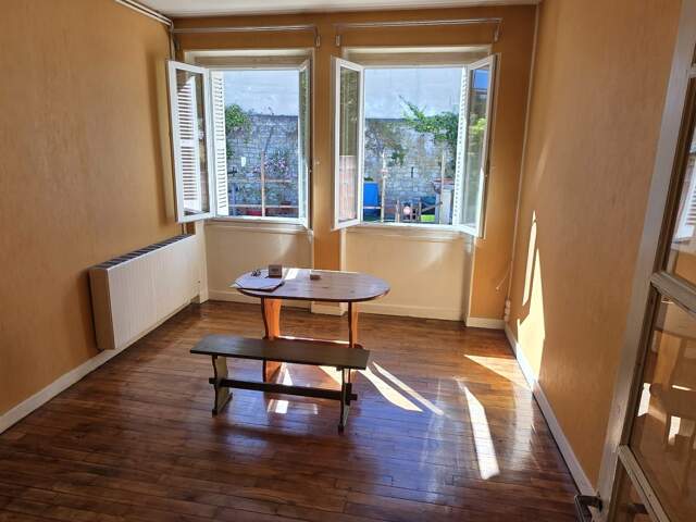 Le charme de l'ancien au cur de Poitiers:Appartement T3 60m² — photo du bien