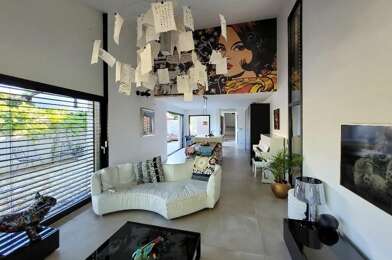 Maison 5 pièces 659000 €