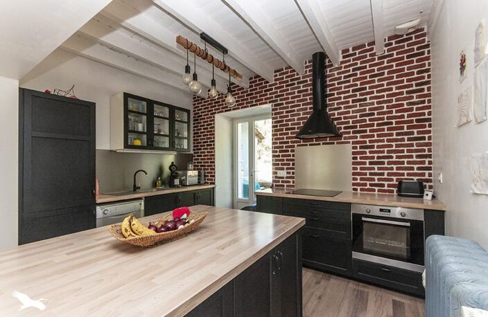 Maison en pierre de 4 pièces principales — photo 3