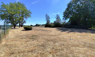 Terrain  760 m² à vendre à Roches-Prémarie-Andillé (86340)
