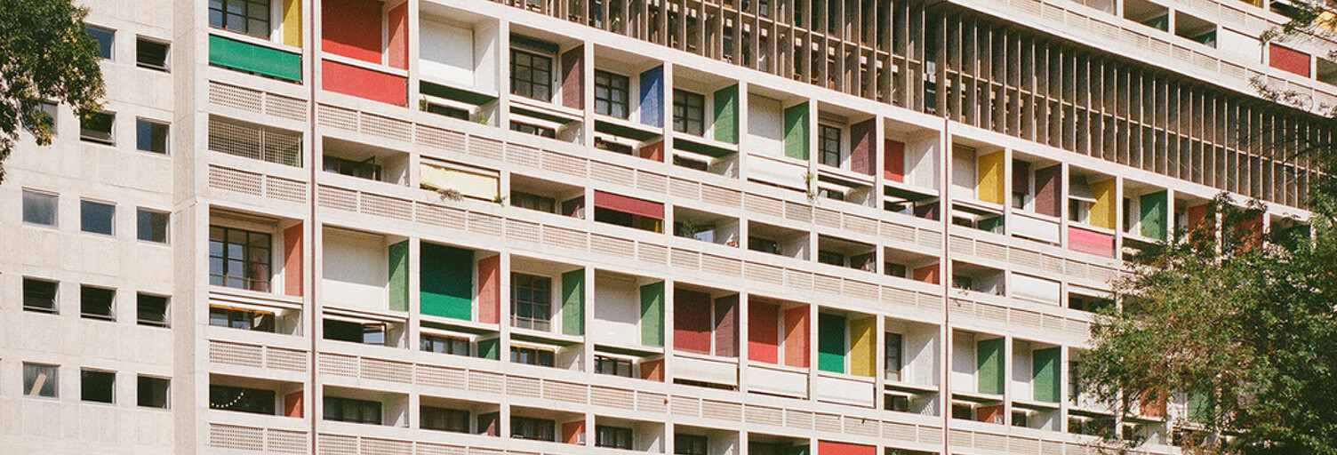 Garage   m² à louer à Marseille 8 (13008)