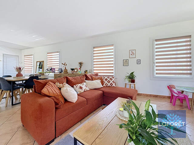 Exclusivité - Maison avec jardin à Marchiennes — photo du bien