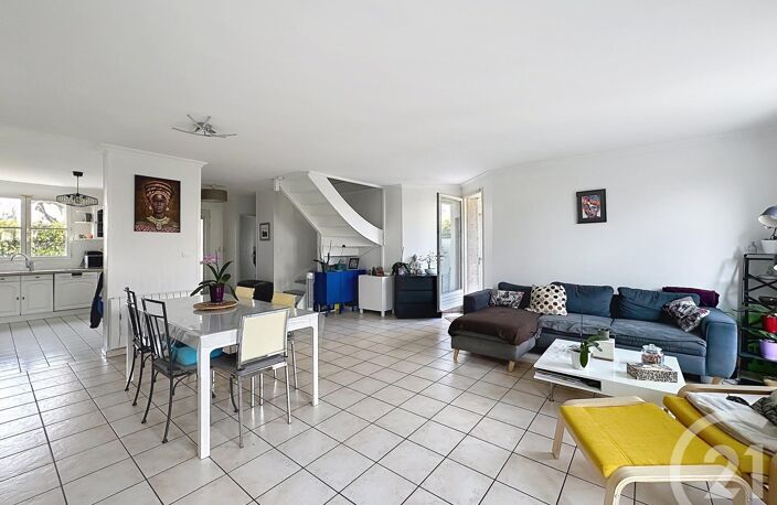 Vente maison 5 pièces 111 m² Fresnes (94260) — photo 2