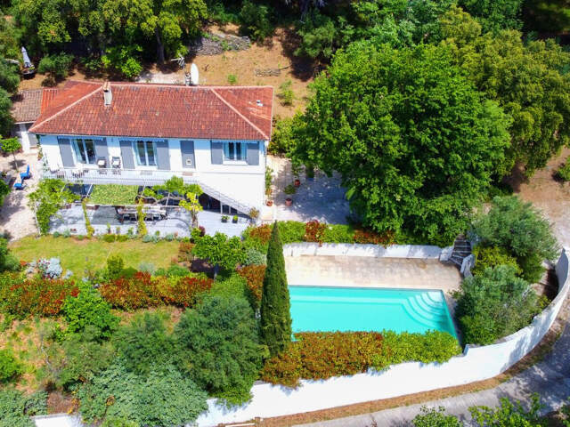 COLLOBRIERES PROPRIETE AVEC PISCINE ET VUE PANORAMIQUE — photo du bien