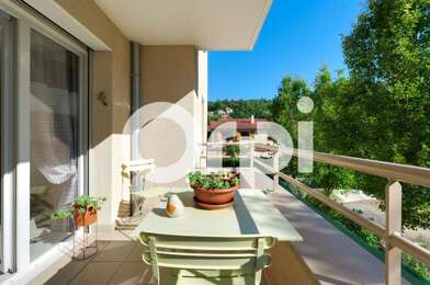 Appartement 3 pièces 235950 €